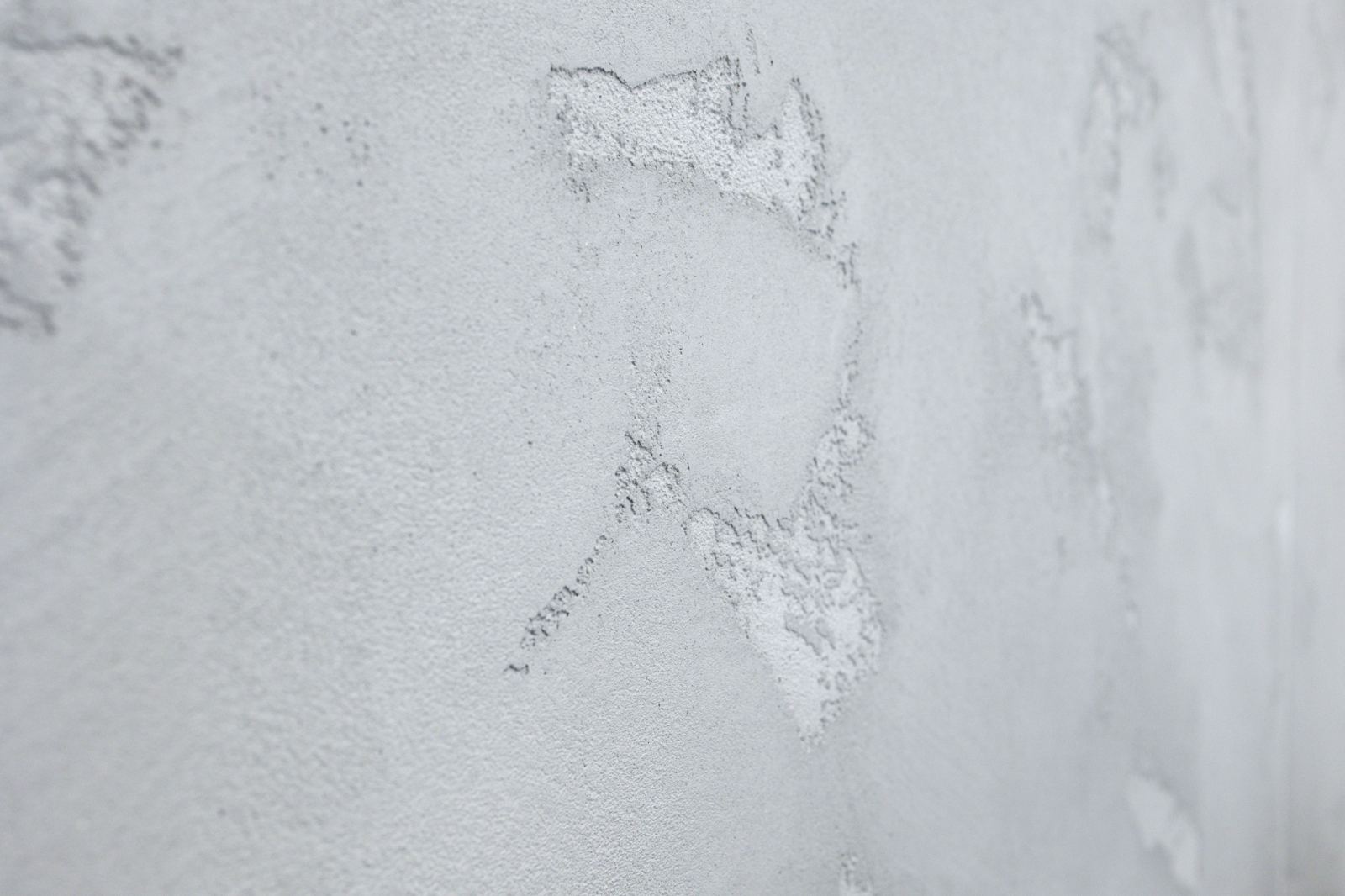 Detail ručně taženého benátského štuku